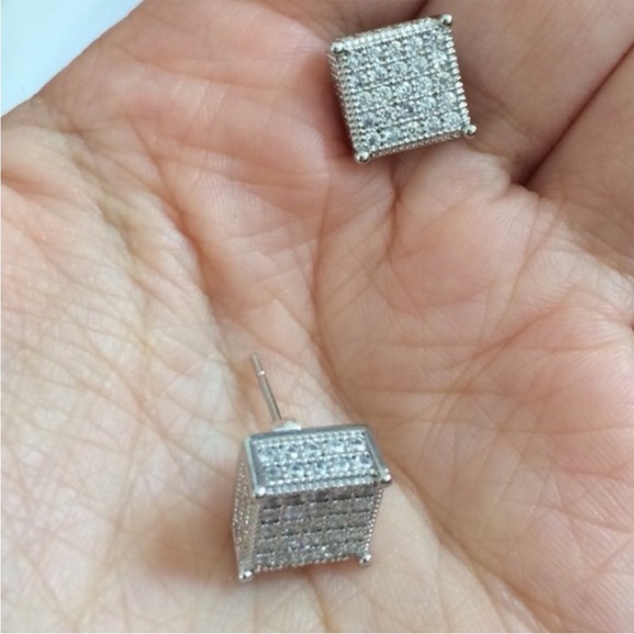 Swarovski Crystal Pave Square SilverEarrings NWOT - Picture 2 of 5